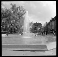 Bahnhofplatz mit Springbrunnen